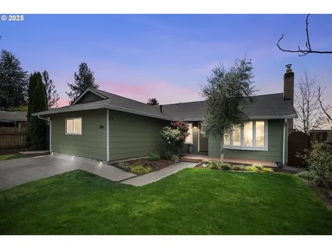 2565 SW 211th Court Beaverton OR 97003