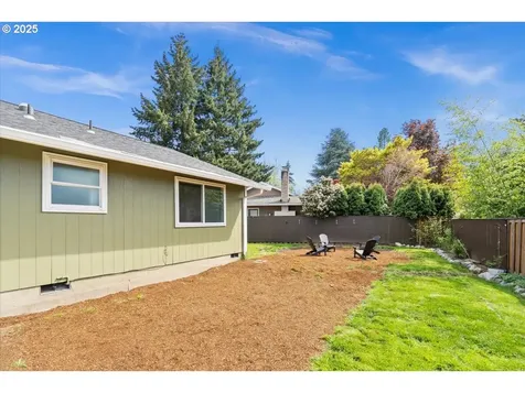 2565 SW 211th Court Beaverton OR 97003