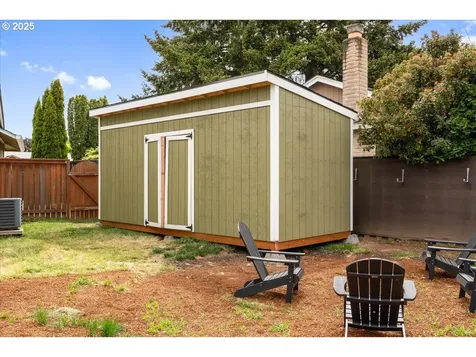 2565 SW 211th Court Beaverton OR 97003