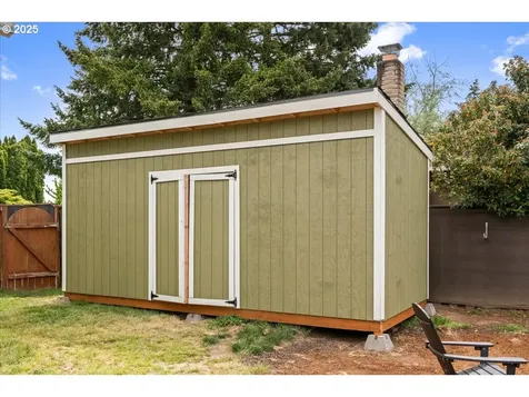 2565 SW 211th Court Beaverton OR 97003