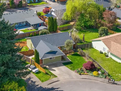 2565 SW 211th Court Beaverton OR 97003