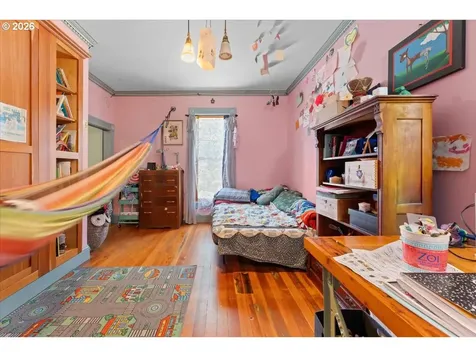 3039 SE Stark Street Portland OR 97214