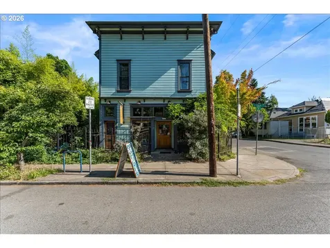 3039 SE Stark Street Portland OR 97214