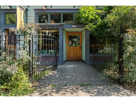 3039 SE Stark Street Portland OR 97214