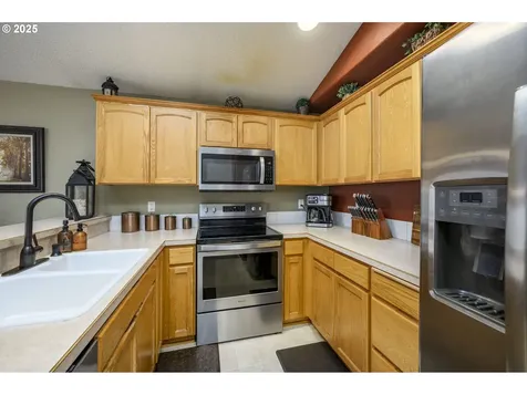 1680 SW Creekside Lane Mcminnville OR 97128