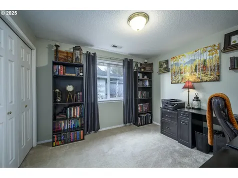 1680 SW Creekside Lane Mcminnville OR 97128