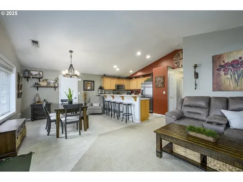 1680 SW Creekside Lane Mcminnville OR 97128