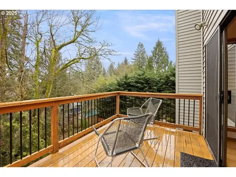 10450 SW Lancaster Road Portland OR 97219