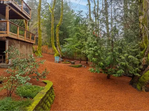 10450 SW Lancaster Road Portland OR 97219