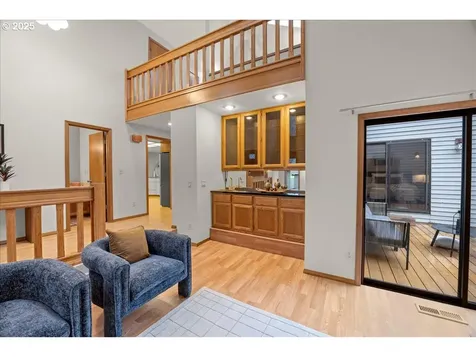 10450 SW Lancaster Road Portland OR 97219