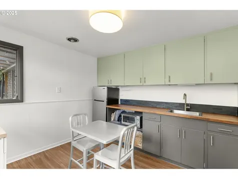 12349 SE Knapp Street Portland OR 97236