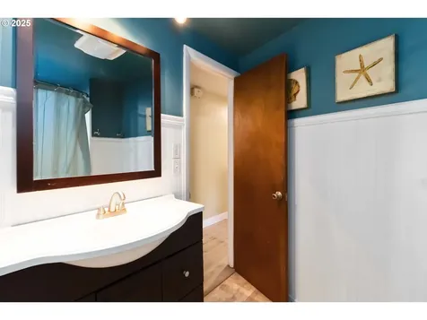 546 4th Avenue SW Castle Rock WA 98611