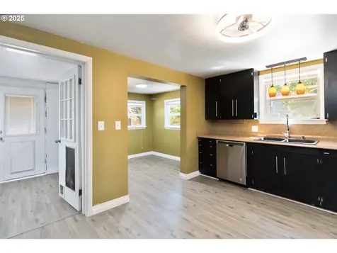 546 4th Avenue SW Castle Rock WA 98611