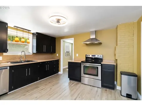 546 4th Avenue SW Castle Rock WA 98611