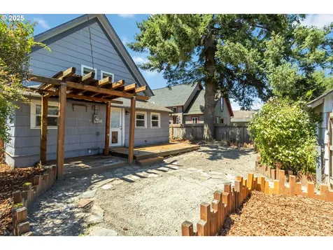 546 4th Avenue SW Castle Rock WA 98611