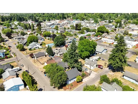546 4th Avenue SW Castle Rock WA 98611