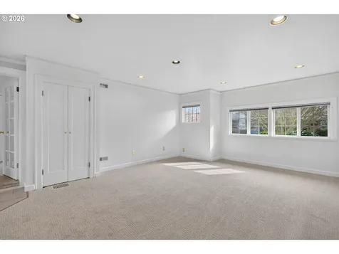 6971 N Vincent Avenue Portland OR 97217