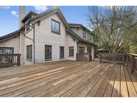 6971 N Vincent Avenue Portland OR 97217