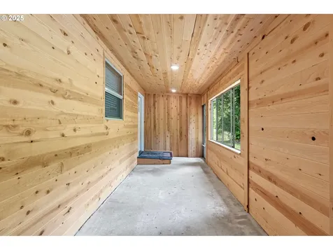1442 Territorial Highway Cottage Grove OR 97424