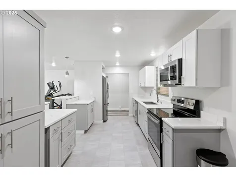 1442 Territorial Highway Cottage Grove OR 97424