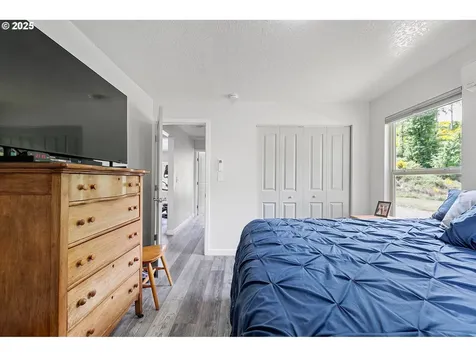1442 Territorial Highway Cottage Grove OR 97424
