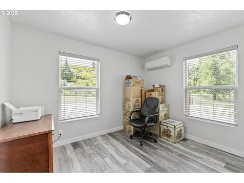 1442 Territorial Highway Cottage Grove OR 97424