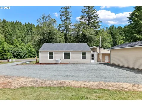 1442 Territorial Highway Cottage Grove OR 97424