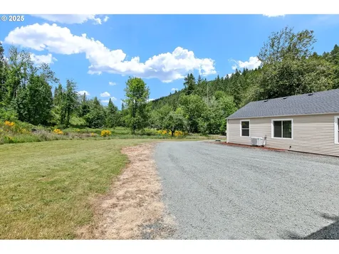 1442 Territorial Highway Cottage Grove OR 97424