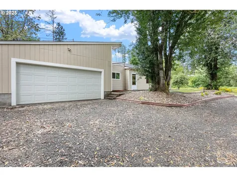 1442 Territorial Highway Cottage Grove OR 97424