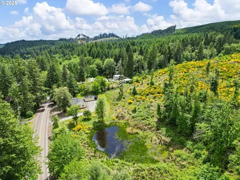 1442 Territorial Highway Cottage Grove OR 97424
