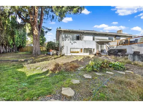 275 SW Towle Avenue Gresham OR 97080