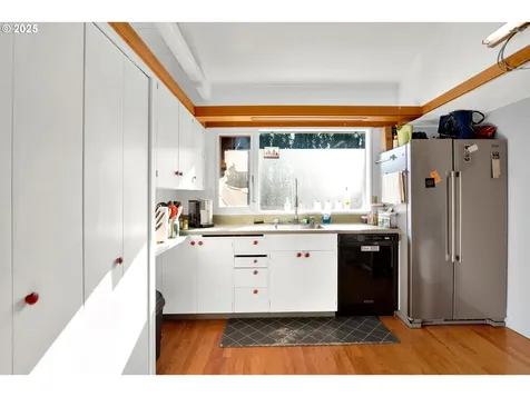 275 SW Towle Avenue Gresham OR 97080