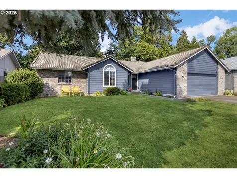 1485 Luella Street Eugene OR 97401