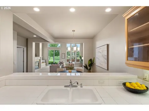 40 Magnolia Drive Creswell OR 97426