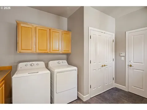 40 Magnolia Drive Creswell OR 97426