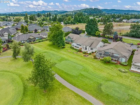 40 Magnolia Drive Creswell OR 97426