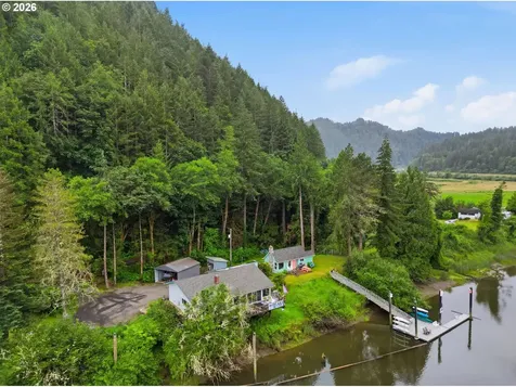 9959 Sweet Creek Road Mapleton OR 97453