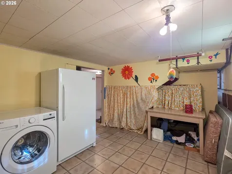 2359 SE 59th Avenue Portland OR 97215