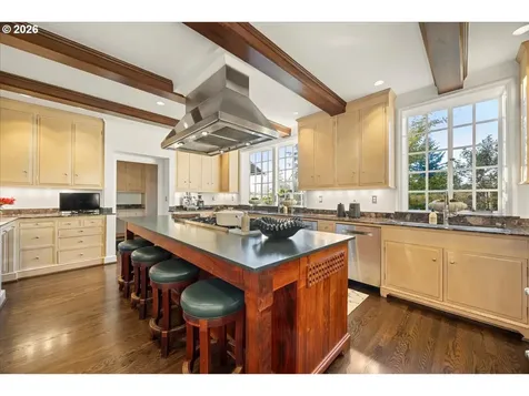 1840 SW Hawthorne Terrace Portland OR 97201