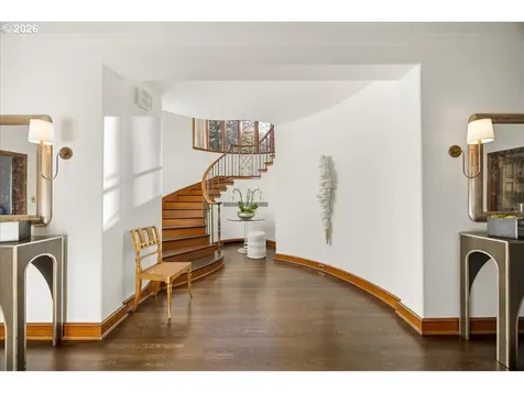 1840 SW Hawthorne Terrace Portland OR 97201