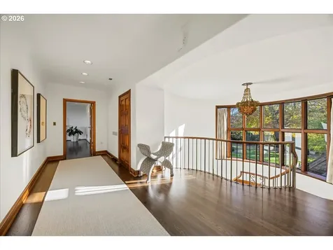 1840 SW Hawthorne Terrace Portland OR 97201