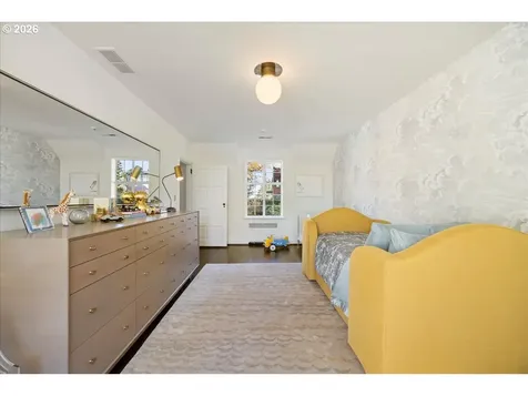1840 SW Hawthorne Terrace Portland OR 97201