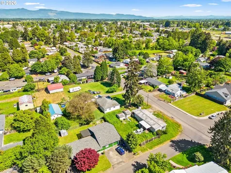 1596 W 10th Avenue Junction City OR 97448