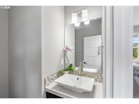 3150 Ponderosa Road Hood River OR 97031