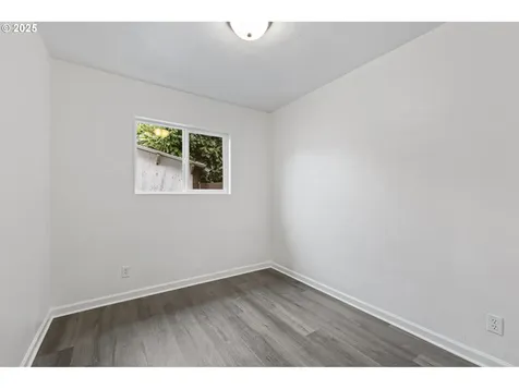169 W Hazel Street Roseburg OR 97471