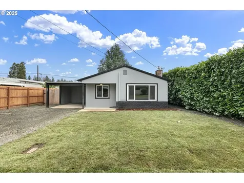 169 W Hazel Street Roseburg OR 97471