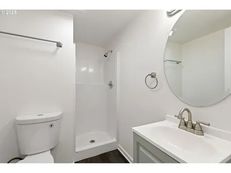 169 W Hazel Street Roseburg OR 97471