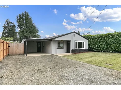 169 W Hazel Street Roseburg OR 97471