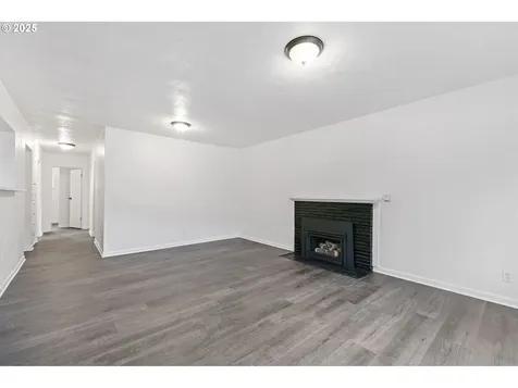 169 W Hazel Street Roseburg OR 97471
