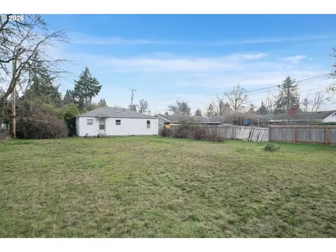 930 1st Street Springfield OR 97477
